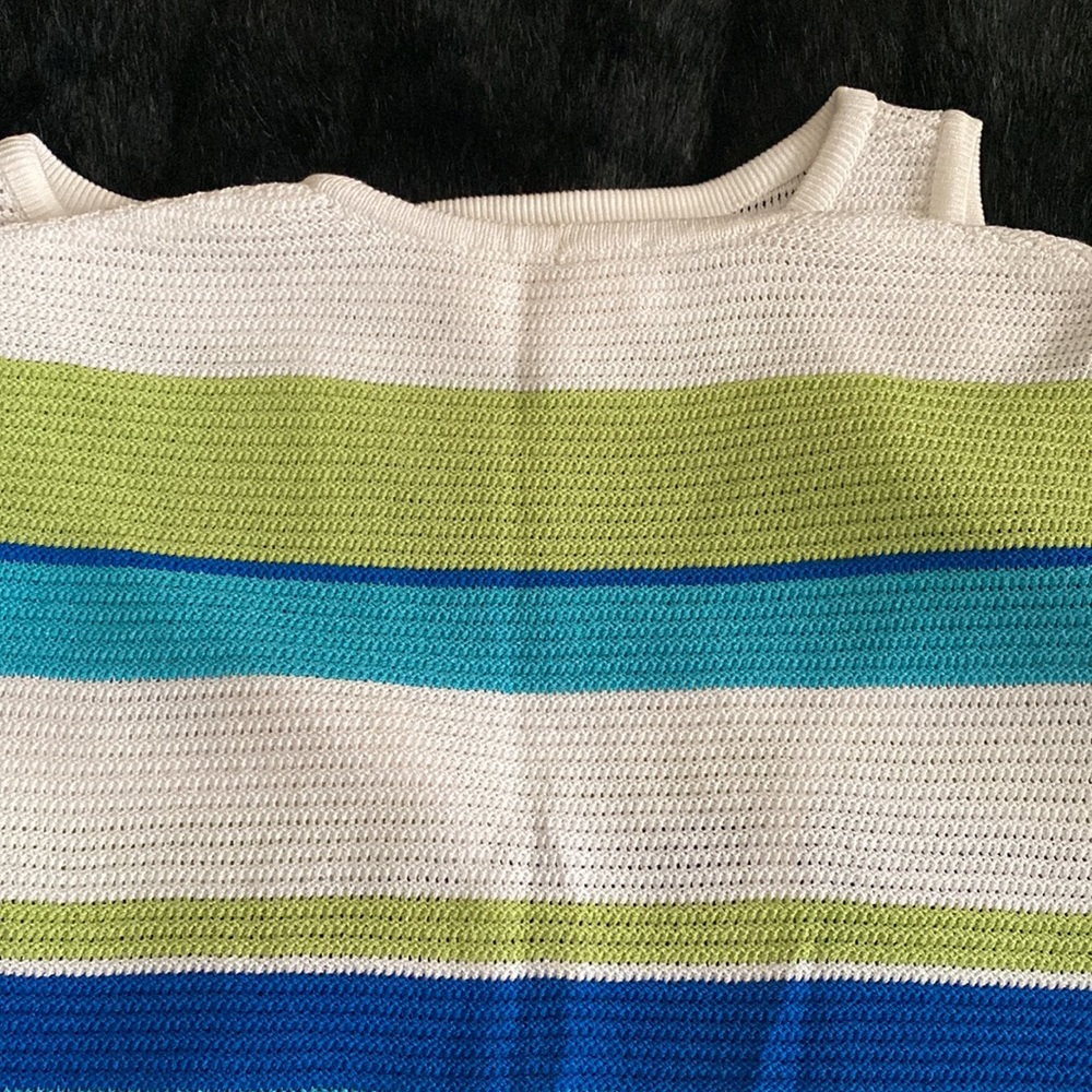 Two pieces set by ST John, multi striped, long sleeves sweater, with a shell. - Picture 10 of 11